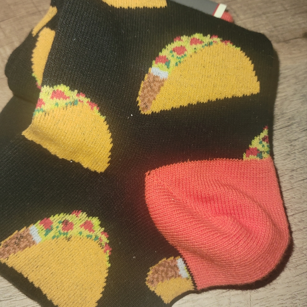 NWT Taco socks